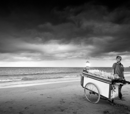 The salesman at the beach, Bali - B&W People Fine Art Series